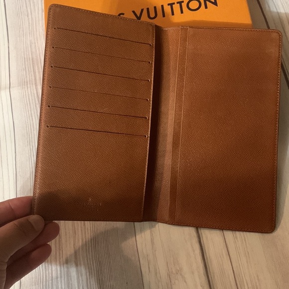 Authentic Luis Vuitton monogram Bifold long wallet - Picture 4 of 7